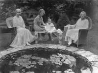 Clarissa1930 01  with Lucy Olmsted Master, Jay, & Mary Mathews Davenport (four generations)